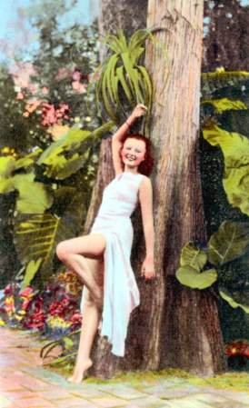 Una modelo posa en Cypress Gardens, un parque de recreo en Winter Heaven ya desaparecido (1936-2009).
