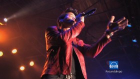 Prince Royce le canta a las embarazadas