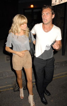 El romance de Jude Law con la nana de sus hijos termino con su relación con Sienna Miller.