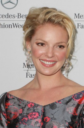 Katherine Heigl y su esposo, el músico Josh Kelley, adoptaron en 2009 a una bebé coreana a la que llamaron Nancy Leigh.