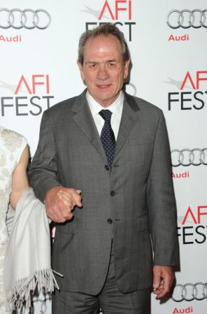 Ganador de un Oscar y de un Emmy, esta vez Tommy Lee Jones es nominado a Mejor Actor de Reparto por "Lincoln". Su nombre es el que más fuerte suena.