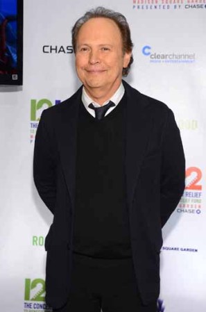 Billy Crystal en el concierto 12-12-12 celebrado en el Madison Square Garden para recaudar fondos para las víctimas del devastador huracán Sandy en Nueva York.