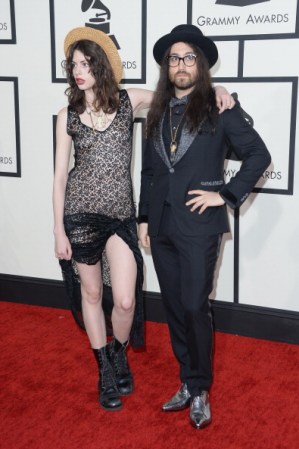 Charlotte Kemp Muhl y Sean Lennon definitivamente, no fueron los más elegantes de la ceremonia.
