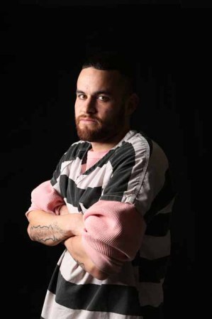Jorge Grijalva, de 23 años es de Sonora, México. Dijo que ha vivido en los EE.UU. como inmigrante indocumentado desde los 5 años de edad. Tiene una esposa estadounidense y tres hijos. Trabajó en un rancho. Fue detenido en enero de 2013 por una violación de tráfico y arrestado por no mostrar su licencia de conducir.