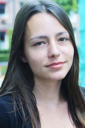 En el diario, Nijmeijer criticaba la promiscuidad de los guerrilleros y los privilegios de los comandantes y decía estar "cansada de las FARC, cansada de la gente, cansada de la vida comunal".