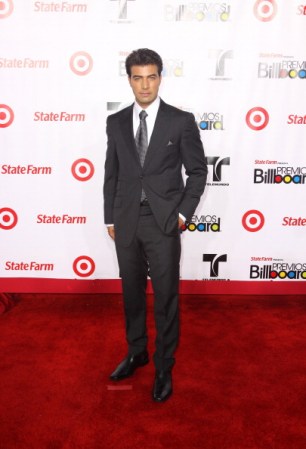 2011. El actor Jencarlos Canela siempre asiste a las galas de los Premios Billboard con un look impecable. Es uno de los galanes que arranca suspiros al caminar por la alfombra roja, pues además de guapo es carismático.