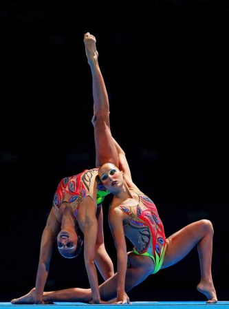 Competencia de natación sincronizada en Barcelona.