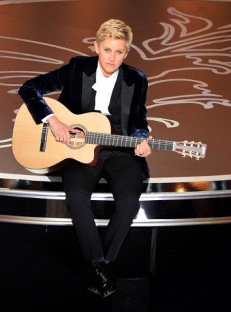 Ellen DeGeneres quiso demonstrar sus talentos musicales.