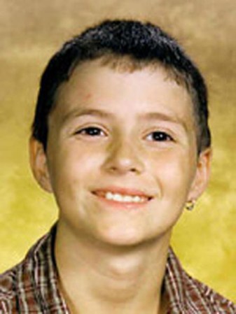 Shawn Hornbeck estuvo secuestrado durante 1.558 días, sin que su familia perdiera la esperanza de encontrarlo con vida. Tenía 11 años cuando, en octubre de 2002, fue secuestrado en Richwoods, Missouri. En 2007, la Policía lo encontró en un apartamento, vivo, y pudo reunirse de nuevo con su familia.