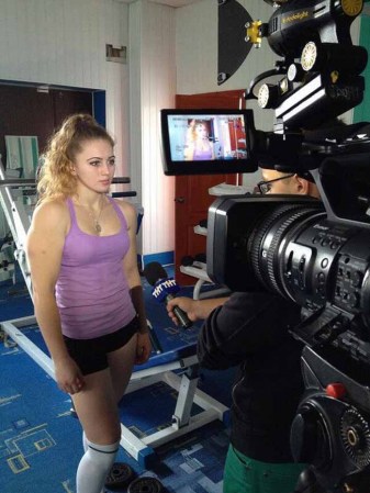 La Barbie de las pesas que te dejará KO.
