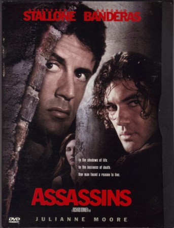 Las escenas finales de “Assassins” (1995), con Sylvester Stalone y Antonio Banderas, fueron filmadas en el Viejo San Juan. En el filme aparece una procesión del Día de los Muertos, tradición que se celebra principalmente en México y no en la isla.