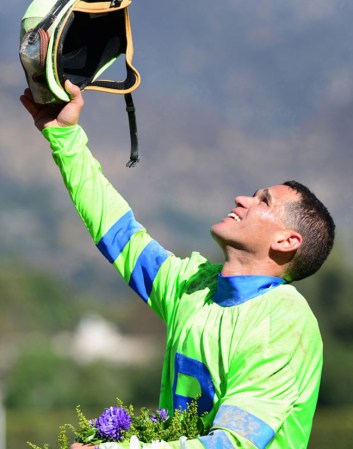 Javier Castellano, de Venezuela, ganó el año pasado el ingreso récord de $25.64 millones. Correrá el caballo We Miss Artie.