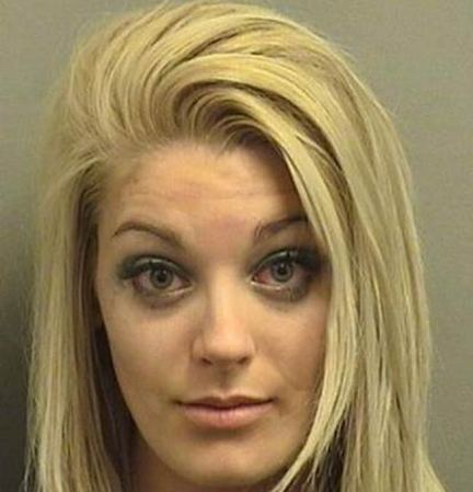 Stephanie Marion fue arrestada el 10/16/2013 en la región de Palm Beach, Florida, acusada de :<br /><br />DUI-UNLAW BLD ALCH - DUI ALCOHOL OR DRUG