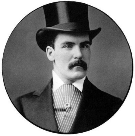 THOMAS NEILL CREAM - Este médico abortista escocés cobró notoriedad por envenenar mujeres, en especial prostitutas. Lo condenaron a la horca, y cuando subió al patíbulo exclamó: "Yo soy Jack el…", sin poder concluir la frase, pues se abrió la trampilla y, tras caer, resultó desnucado por la soga.