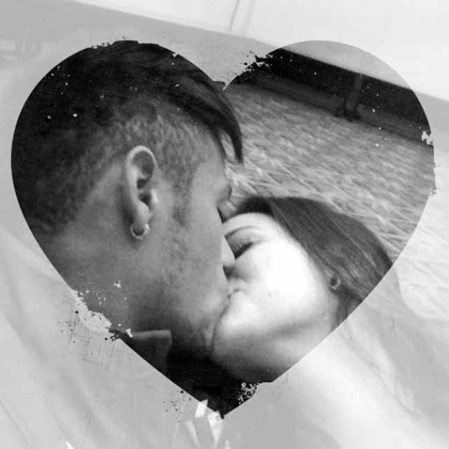 Neymar y Bruna llevan saliendo desde el 2012 y su amor va viento en popa.