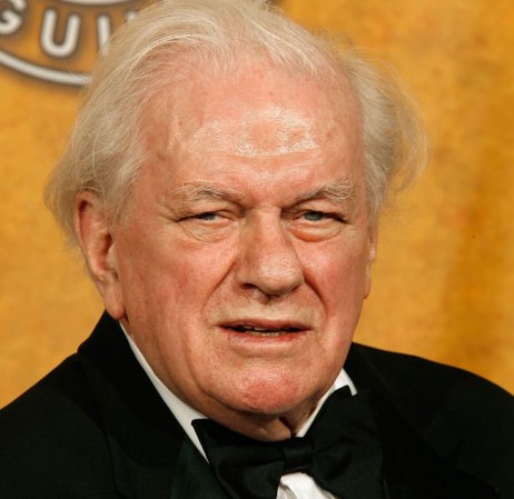 24 DE DICIEMBRE, 2012: El actor estadounidense Charles Durning muere de causas naturales a la edad de 89 años.