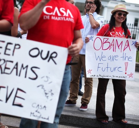 Sin embargo, para muchos jóvenes la medida anunciada por Obama fue motivo de celebración.