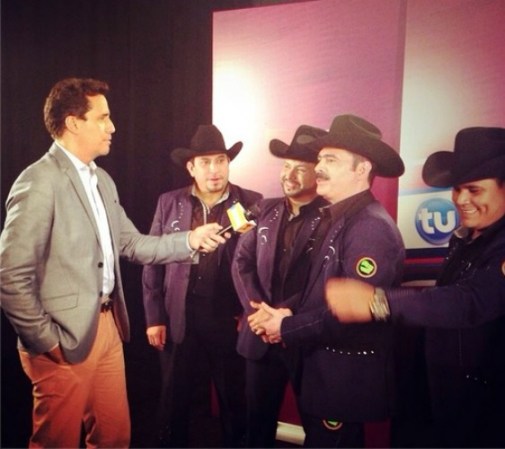 Premios Tu Mundo: ¿Dónde están los fans de @lostucanesdetijuana? Corre la voz con muchos si estás listo para verlos este jueves en #PremiosTuMundo
