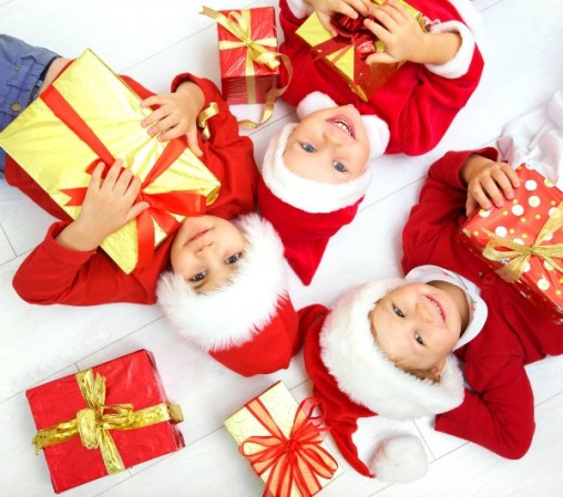 5. Mitos fantásticos (aunque hermosos): Santa Claus, “la coneja de Pascua”, el hada de los sueños y el “ratón de los dientes”. No recibirás regalos, si te portas mal, te decían.