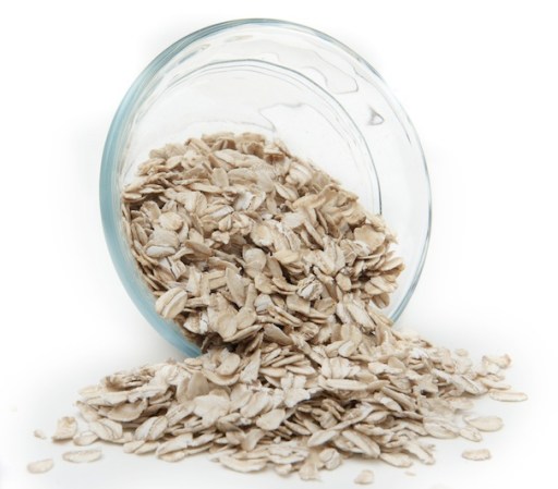 9. AVENA: Este cereal contiene de los mejores carbohidratos que puedas encontrar, y es probablemente de los mejores desayunos para empezar el día energéticamente.