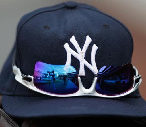 1. Yankees de Nueva York<br /><br />Valor actual del equipo: $2,300 millones.<br /><br />Ingresos en el 2012: $471 millones<br /><br />Fuente: Forbes