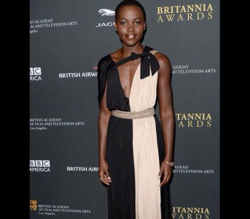 Lupita es la segunda hija de seis hermanos. Nació en la Ciudad de México el 1 de marzo de 1983.