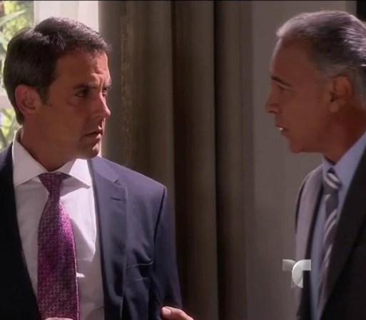 Humberto visita a Vicente y le cuenta lo que le confesó Santiago. Vicente le aconseja que se cuide de su hermano y le dice encontró a Inés y Santiago juntos.