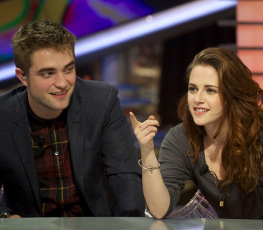 ¿Harta de vampiros?: Kristen Stewart. En julio, Kristen y el director Rupert Sanders tuvieron un "affair", siendo Rob Pattinson novio de Kristen.