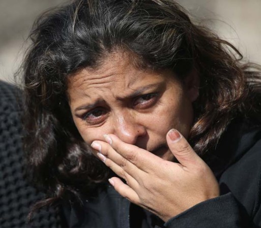 En estas fotos se pueden observar como los agentes aduanales detienen a inmigrantes indocumentados en Mission, Texas.