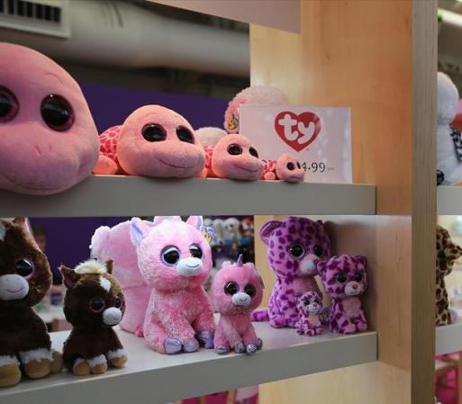En la década de los 90, los monitos “Beanie Babies” causaron furor entre algunos niños y millones de adultos coleccionistas.