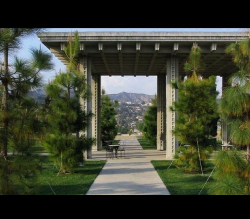 Parque de arte Barnsdall <br />4800 Hollywood Blvd.<br />Los Ángeles, 90027