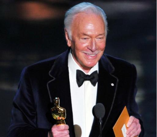Christopher Plummer, de 82 años, ganó la estatuilla en la categoría de Mejor Actor de Reparto y se convirtió en el actor de más edad en recibir el Óscar.