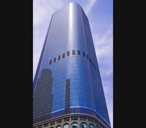 Two California Plaza: el #72 entre los más altos de Estados Unidos.