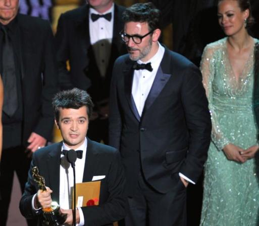 "El Artista" triunfa como Mejor Película, convirtiéndose en la segunda película muda en obtener el premio principal desde el año inaugural de la ceremonia en 1927.