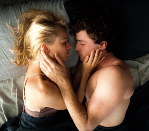 De la mano de Anne Fontaine ("Coco Before Chanel") llega "Adore", una película que trasciende todas las barreras cuando la amistad de dos amigas (Naomi Watts y Robin Wright), ya madres, se ve alterada por el enamoramiento de cada una de ellas por el hijo de la otra. <br /> Mira el trailer en: YouTube