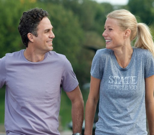 Mark Ruffalo y Gwineth Paltrow son los protagonistas de "Thanks for sharing", una tierna comedia romántica que junta tres personajes disparatados que están aprendiendo a manejarse en el confuso mundo de la adicción al sexo. <br /> Mira el trailer en: YouTube