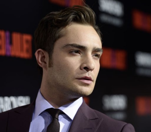 Ed Westwick: las malas lenguas dicen que este actor, y su compañero de vivienda Chace Crawford, supuestamente tenían muy sucio su apartamento y causaban una mala impresión a todo el que los visitaba.