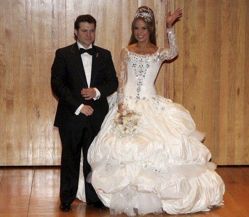 El 17 de diciembre del 2009, Gloria Trevi logró cumplir el sueño de casarse con Armando Gómez en Monterrey México.