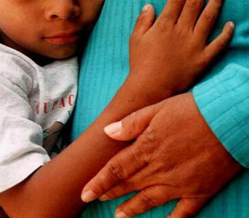 Visitas médicas a domicilio.<br />El gobierno destina millones de dólares en fondos para proveer visitas médicas a domicilio a familias que tengan hijos pequeños o que estén esperando un hijo. Esto con el fin de dar información y apoyo a estas familias y así reducir y prevenir el abuso infantil y la negligencia en el hogar.