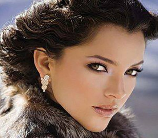 Sara Maldonado interpreta a "Camelia la Tejana"