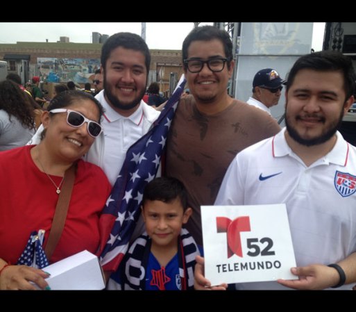 Familia Sánchez en Hermosa Beach California