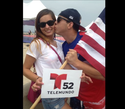 María Reynoso y Cameron en Hermosa Beach, California