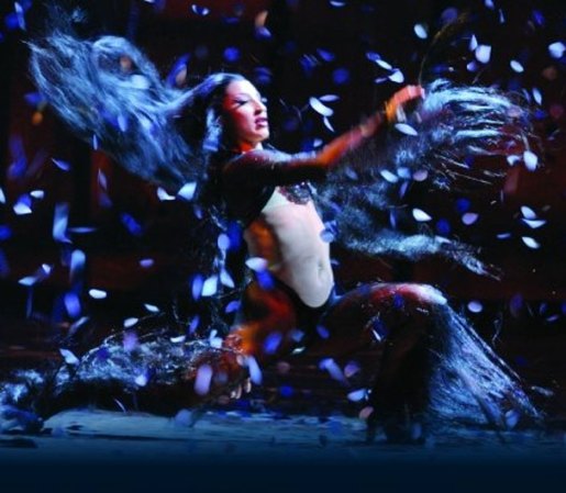 La fastuosa producción de Zumanity ha maravillado a miles de personas desde su creación.