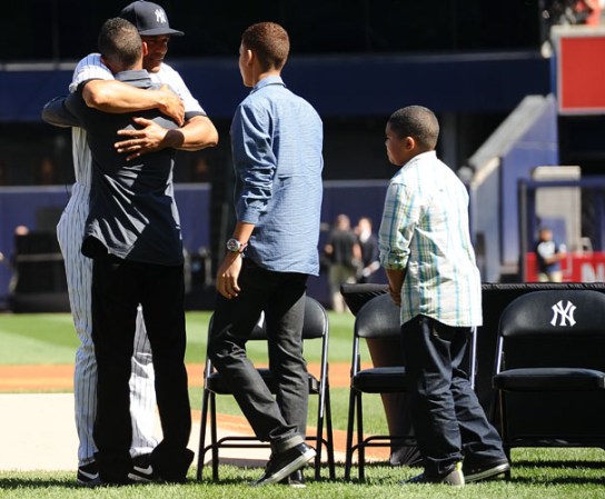 El reelevista panameño, Mariano Rivera, fue homenajeado por todo lo alto en el estadio de los Yankees de Nueva York, en vista de su última temporada en las grandes ligas.