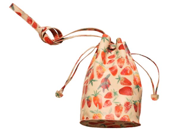 Kindah Khalidy Bag. Adquiérela en kindahkhalidy.com, $325.