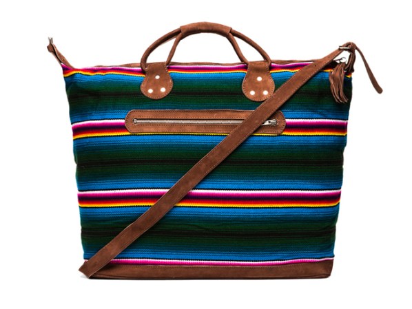 Bolso de Stela 9 e Isabel Weekender. Disponible en revolveclothing.com, $281.