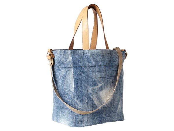 Bolsa canvas de Gap. Encuéntrala en gap.com.