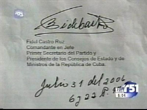 Balenciaga divulga la decisión de Castro de delegar sus cargos en su hermano y sucesor, el general de Ejército Raúl Castro.