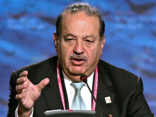 Carlos Slim Helú (1940, Ciudad de México), empresario de origen libanés considerado el hombre más rico del mundo y filántropo.