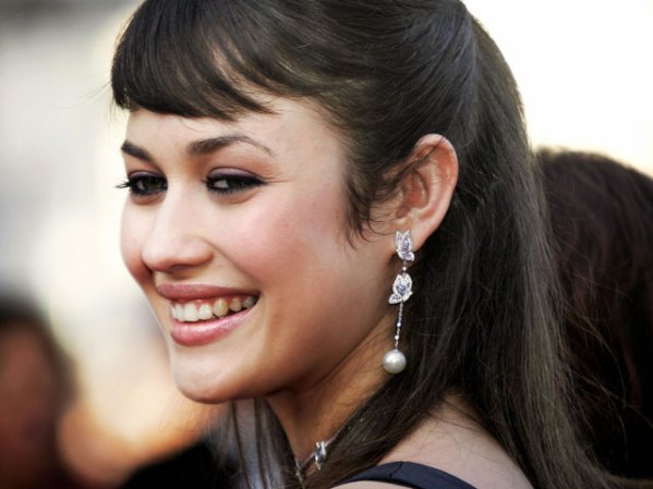 Olga Kurylenko, de Ucrania, es Camille Montes, un personaje de ascendencia boliviana, en "Quantum of Solace" (2008).